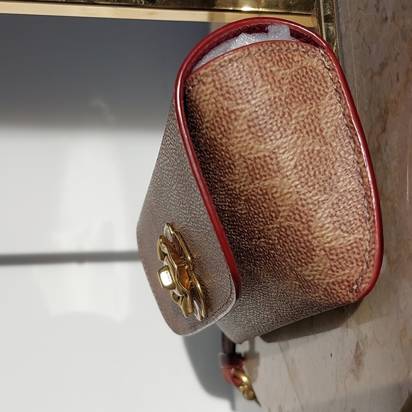 Coach tea rose retail sunglasses case in signature print - Picture 3 of 7